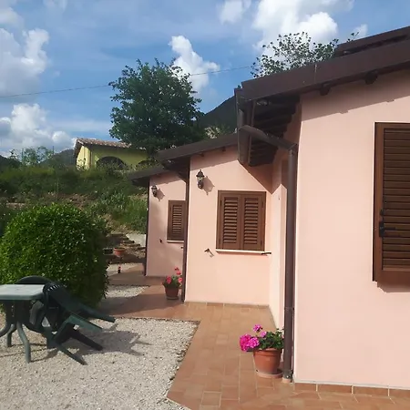 La Pila Фермерский дом Ферентилло